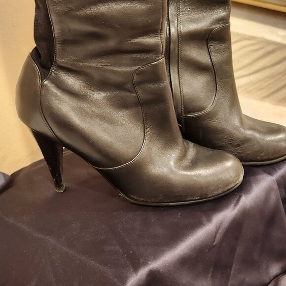 Excellent!!| US 7B| COLE HAAN: Black Leather Knee Double buckle boots - Picture 6 of 6